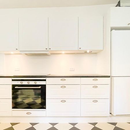 Large Apartment With 4 Bedrooms In Копенхаген Екстериор снимка