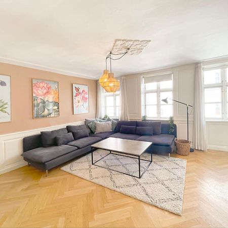 Large Apartment With 4 Bedrooms In Копенхаген Екстериор снимка