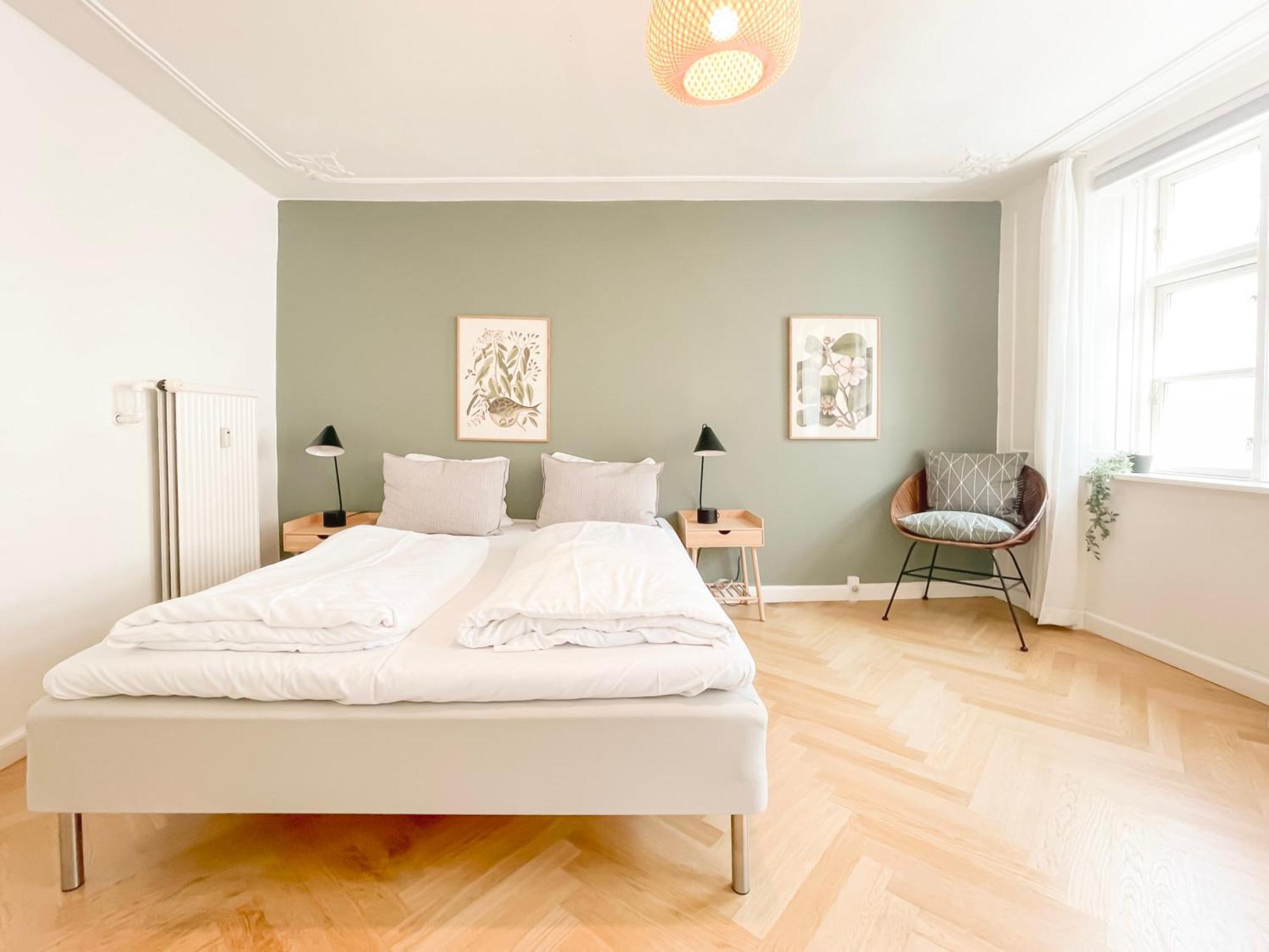 Large Apartment With 4 Bedrooms In Копенхаген Екстериор снимка
