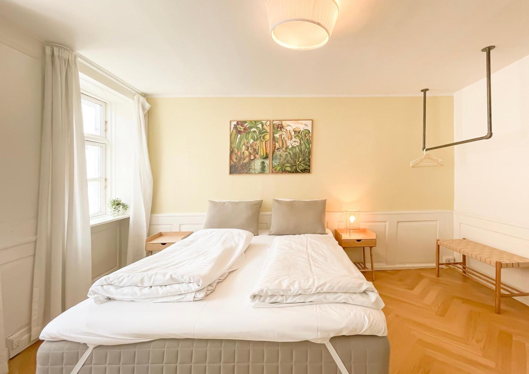 Large Apartment With 4 Bedrooms In Копенхаген Екстериор снимка